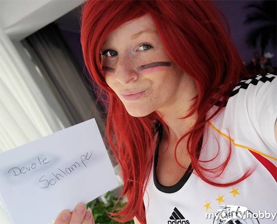 Devote Schlalmpe bei My Dirty Hobby